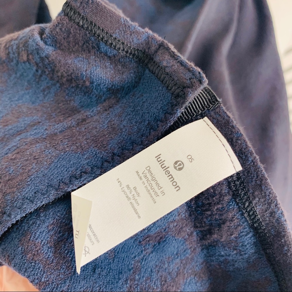 🔸 lululemon vinyasa scarf aekv blue black new - Picture 5 of 6